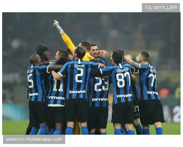 意甲球队欧冠集体低迷背后:转会市场竞争力下降与战术保守 意甲球队欧冠集体低迷背后:转会市场竞争力下降与战术保守